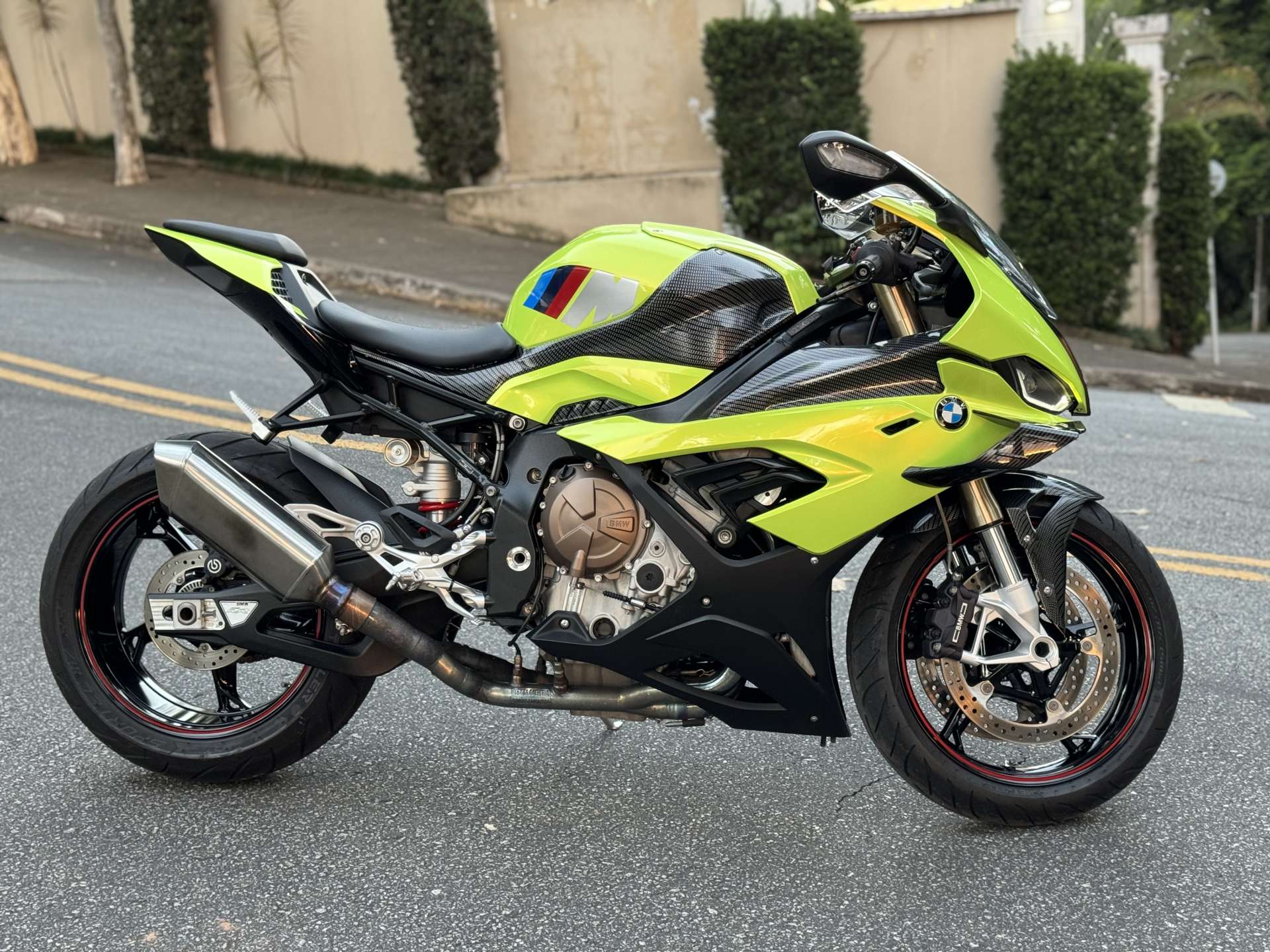 BMW S1000RR OU R$70.000