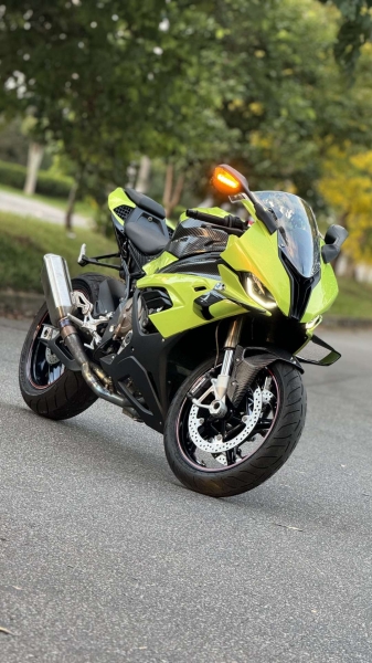 BMW S1000RR OU R$70.000